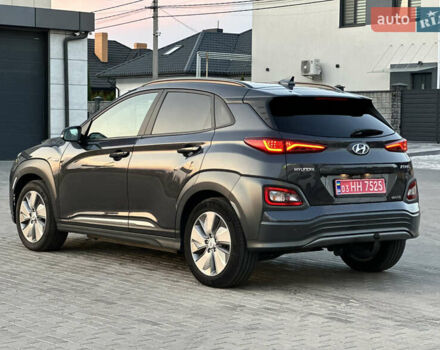Серый Хендай Kona Electric, объемом двигателя 0 л и пробегом 159 тыс. км за 16900 $, фото 9 на Automoto.ua