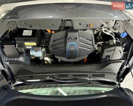 Сірий Хендай Kona Electric, об'ємом двигуна 0 л та пробігом 89 тис. км за 18340 $, фото 9 на Automoto.ua