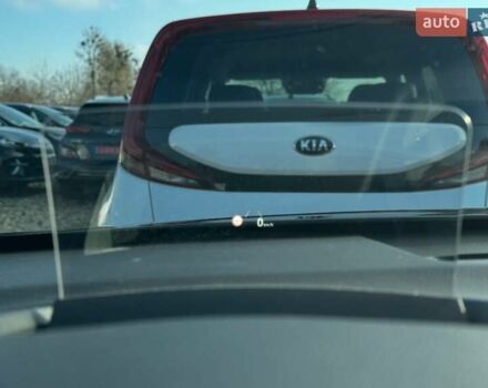 Сірий Хендай Kona Electric, об'ємом двигуна 0 л та пробігом 76 тис. км за 20500 $, фото 12 на Automoto.ua