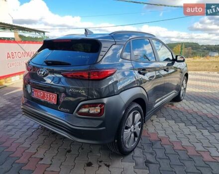 Серый Хендай Kona Electric, объемом двигателя 0 л и пробегом 42 тыс. км за 16200 $, фото 9 на Automoto.ua