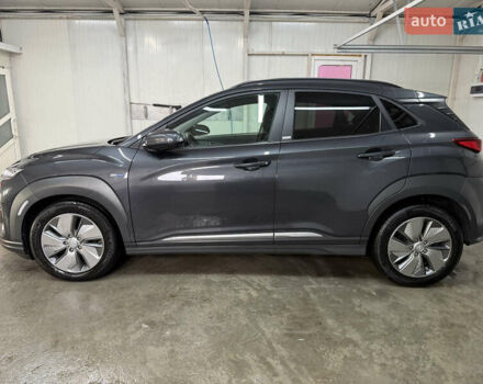 Серый Хендай Kona Electric, объемом двигателя 0 л и пробегом 36 тыс. км за 20700 $, фото 16 на Automoto.ua