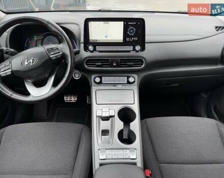 Серый Хендай Kona Electric, объемом двигателя 0 л и пробегом 40 тыс. км за 16900 $, фото 9 на Automoto.ua