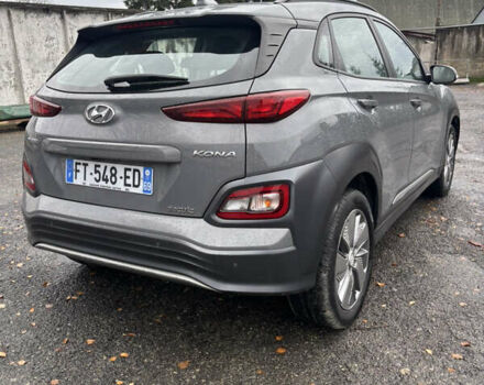 Сірий Хендай Kona Electric, об'ємом двигуна 0 л та пробігом 56 тис. км за 15400 $, фото 7 на Automoto.ua