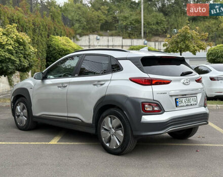 Серый Хендай Kona Electric, объемом двигателя 0 л и пробегом 26 тыс. км за 18850 $, фото 29 на Automoto.ua