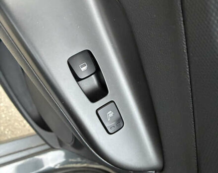 Серый Хендай Kona Electric, объемом двигателя 0 л и пробегом 117 тыс. км за 18800 $, фото 11 на Automoto.ua