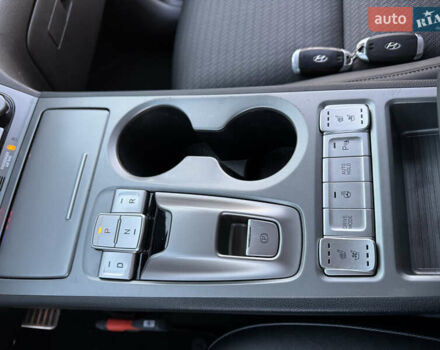 Сірий Хендай Kona Electric, об'ємом двигуна 0 л та пробігом 114 тис. км за 17999 $, фото 34 на Automoto.ua