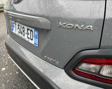 Сірий Хендай Kona Electric, об'ємом двигуна 0 л та пробігом 56 тис. км за 15400 $, фото 28 на Automoto.ua