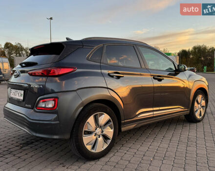 Сірий Хендай Kona Electric, об'ємом двигуна 0 л та пробігом 114 тис. км за 17999 $, фото 10 на Automoto.ua