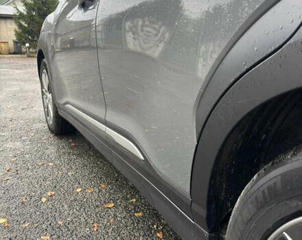 Сірий Хендай Kona Electric, об'ємом двигуна 0 л та пробігом 56 тис. км за 15400 $, фото 26 на Automoto.ua