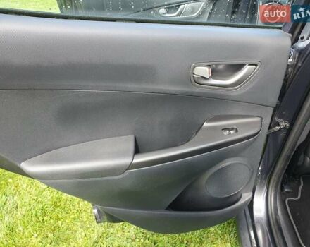 Серый Хендай Kona Electric, объемом двигателя 0 л и пробегом 135 тыс. км за 17100 $, фото 20 на Automoto.ua