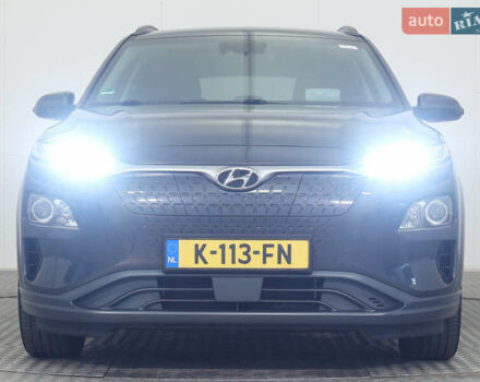 Серый Хендай Kona Electric, объемом двигателя 0 л и пробегом 155 тыс. км за 17400 $, фото 1 на Automoto.ua