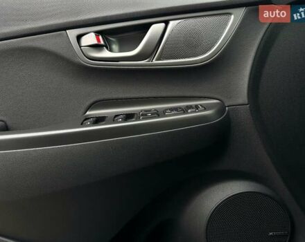 Сірий Хендай Kona Electric, об'ємом двигуна 0 л та пробігом 76 тис. км за 20500 $, фото 7 на Automoto.ua