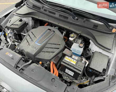 Серый Хендай Kona Electric, объемом двигателя 0 л и пробегом 26 тыс. км за 18850 $, фото 69 на Automoto.ua