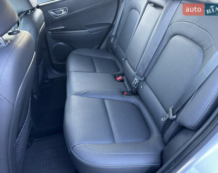 Серый Хендай Kona Electric, объемом двигателя 0 л и пробегом 109 тыс. км за 18450 $, фото 37 на Automoto.ua