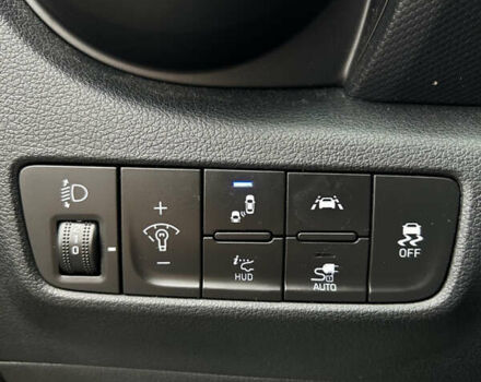 Сірий Хендай Kona Electric, об'ємом двигуна 0 л та пробігом 61 тис. км за 15780 $, фото 16 на Automoto.ua