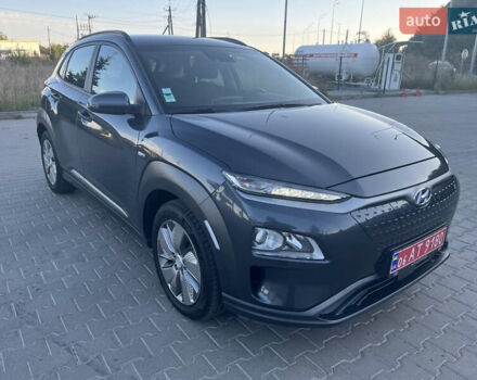 Сірий Хендай Kona Electric, об'ємом двигуна 0 л та пробігом 31 тис. км за 15500 $, фото 2 на Automoto.ua