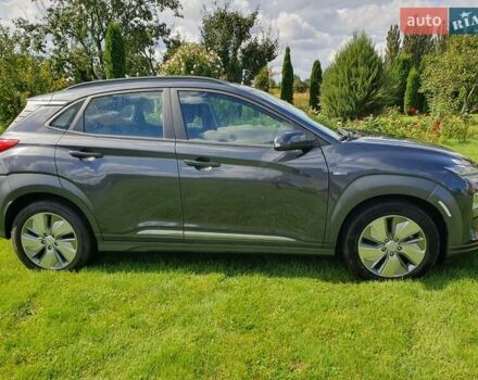 Серый Хендай Kona Electric, объемом двигателя 0 л и пробегом 135 тыс. км за 17100 $, фото 13 на Automoto.ua