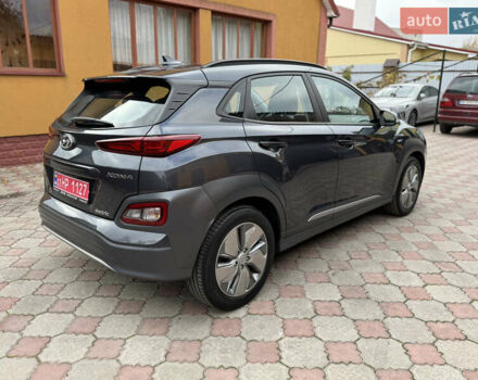 Серый Хендай Kona Electric, объемом двигателя 0 л и пробегом 106 тыс. км за 15999 $, фото 5 на Automoto.ua