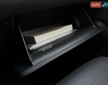 Серый Хендай Kona Electric, объемом двигателя 0 л и пробегом 36 тыс. км за 20700 $, фото 75 на Automoto.ua