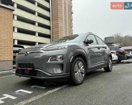 Серый Хендай Kona Electric, объемом двигателя 0 л и пробегом 78 тыс. км за 19500 $, фото 23 на Automoto.ua