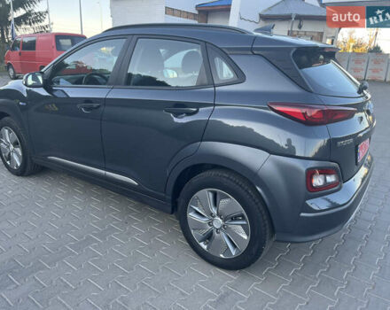 Серый Хендай Kona Electric, объемом двигателя 0 л и пробегом 31 тыс. км за 15450 $, фото 7 на Automoto.ua