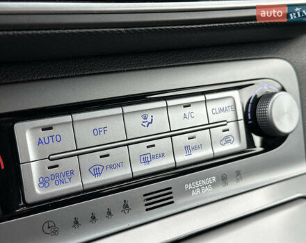 Серый Хендай Kona Electric, объемом двигателя 0 л и пробегом 167 тыс. км за 17700 $, фото 57 на Automoto.ua