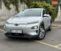 Серый Хендай Kona Electric, объемом двигателя 0 л и пробегом 26 тыс. км за 18850 $, фото 3 на Automoto.ua