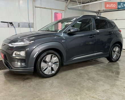 Серый Хендай Kona Electric, объемом двигателя 0 л и пробегом 36 тыс. км за 20700 $, фото 15 на Automoto.ua