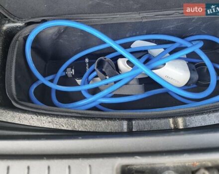 Серый Хендай Kona Electric, объемом двигателя 0 л и пробегом 122 тыс. км за 16550 $, фото 34 на Automoto.ua