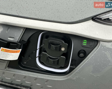 Серый Хендай Kona Electric, объемом двигателя 0 л и пробегом 158 тыс. км за 16300 $, фото 10 на Automoto.ua