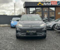 Серый Хендай Kona Electric, объемом двигателя 0 л и пробегом 167 тыс. км за 17700 $, фото 2 на Automoto.ua