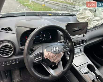 Серый Хендай Kona Electric, объемом двигателя 0 л и пробегом 69 тыс. км за 12600 $, фото 14 на Automoto.ua