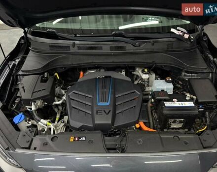 Сірий Хендай Kona Electric, об'ємом двигуна 0 л та пробігом 71 тис. км за 18465 $, фото 1 на Automoto.ua