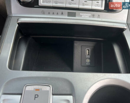 Серый Хендай Kona Electric, объемом двигателя 0 л и пробегом 49 тыс. км за 14900 $, фото 47 на Automoto.ua