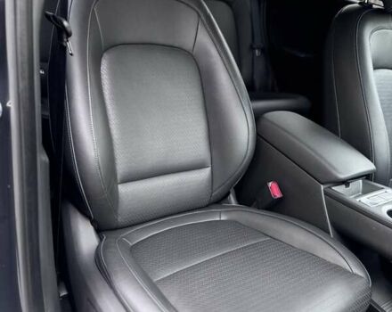 Сірий Хендай Kona Electric, об'ємом двигуна 0 л та пробігом 88 тис. км за 18700 $, фото 34 на Automoto.ua