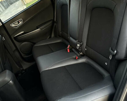 Серый Хендай Kona Electric, объемом двигателя 0 л и пробегом 159 тыс. км за 16900 $, фото 39 на Automoto.ua