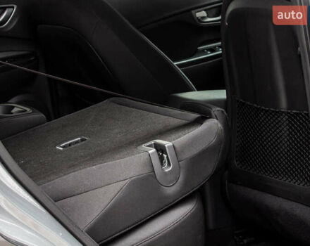 Сірий Хендай Kona Electric, об'ємом двигуна 0 л та пробігом 26 тис. км за 16300 $, фото 36 на Automoto.ua