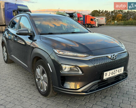 Сірий Хендай Kona Electric, об'ємом двигуна 0 л та пробігом 114 тис. км за 17999 $, фото 4 на Automoto.ua
