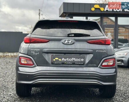 Серый Хендай Kona Electric, объемом двигателя 0 л и пробегом 167 тыс. км за 17700 $, фото 16 на Automoto.ua