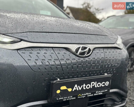 Серый Хендай Kona Electric, объемом двигателя 0 л и пробегом 167 тыс. км за 17700 $, фото 7 на Automoto.ua
