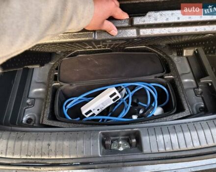 Серый Хендай Kona Electric, объемом двигателя 0 л и пробегом 121 тыс. км за 16000 $, фото 15 на Automoto.ua