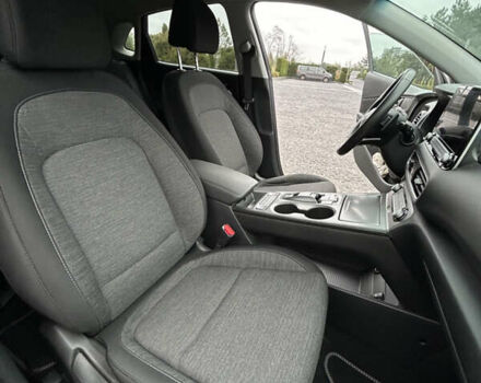 Сірий Хендай Kona Electric, об'ємом двигуна 0 л та пробігом 61 тис. км за 15780 $, фото 33 на Automoto.ua