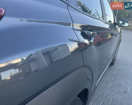 Сірий Хендай Kona Electric, об'ємом двигуна 0 л та пробігом 31 тис. км за 15500 $, фото 56 на Automoto.ua