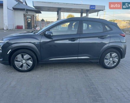 Серый Хендай Kona Electric, объемом двигателя 0 л и пробегом 31 тыс. км за 15450 $, фото 12 на Automoto.ua