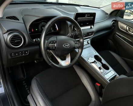 Серый Хендай Kona Electric, объемом двигателя 0 л и пробегом 159 тыс. км за 16900 $, фото 35 на Automoto.ua