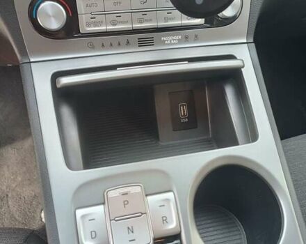 Серый Хендай Kona Electric, объемом двигателя 0 л и пробегом 80 тыс. км за 17300 $, фото 14 на Automoto.ua