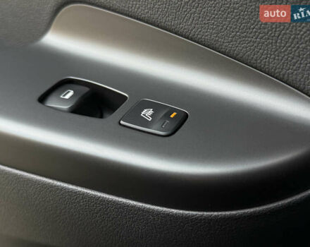 Серый Хендай Kona Electric, объемом двигателя 0 л и пробегом 36 тыс. км за 20700 $, фото 89 на Automoto.ua