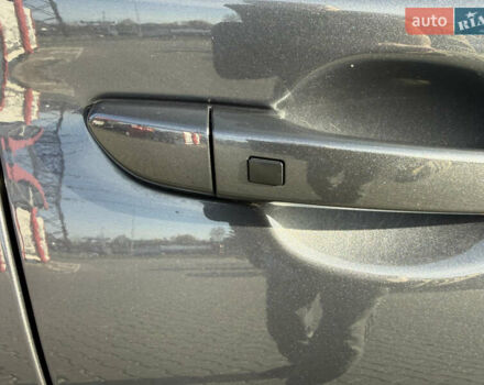 Серый Хендай Kona Electric, объемом двигателя 0 л и пробегом 69 тыс. км за 19300 $, фото 19 на Automoto.ua