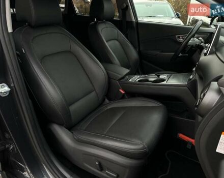 Сірий Хендай Kona Electric, об'ємом двигуна 0 л та пробігом 76 тис. км за 20500 $, фото 88 на Automoto.ua