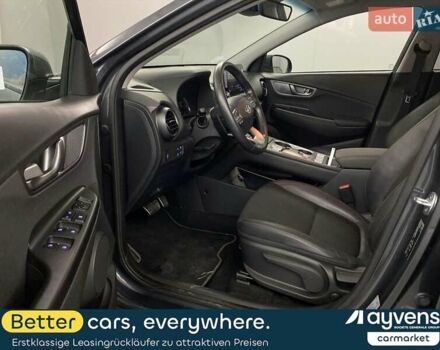 Серый Хендай Kona Electric, объемом двигателя 0 л и пробегом 42 тыс. км за 16200 $, фото 63 на Automoto.ua